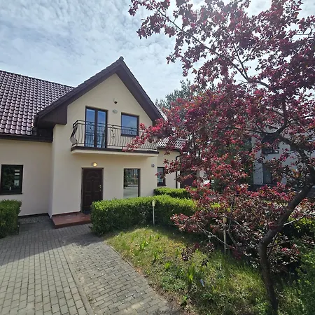 Family With Jacuzzi Gdansk Villa *